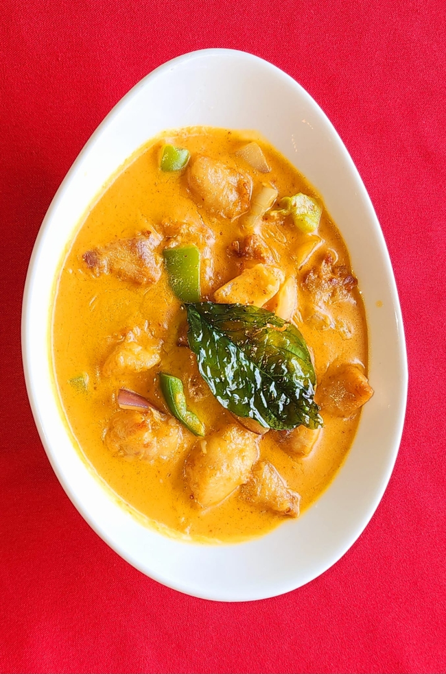 THAI CURRY - WITH WHITE RICE