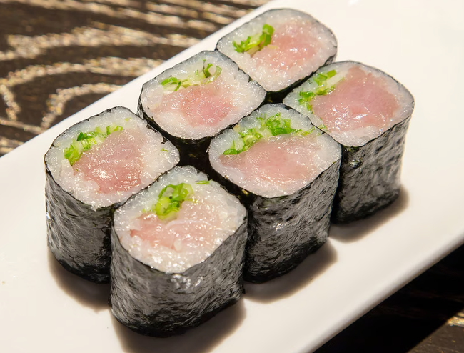 Yellowtail Roll Seaweed Outside