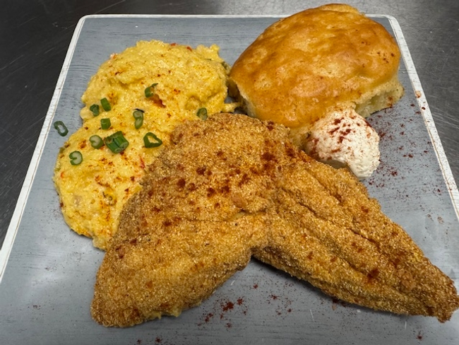 Fish & Grits