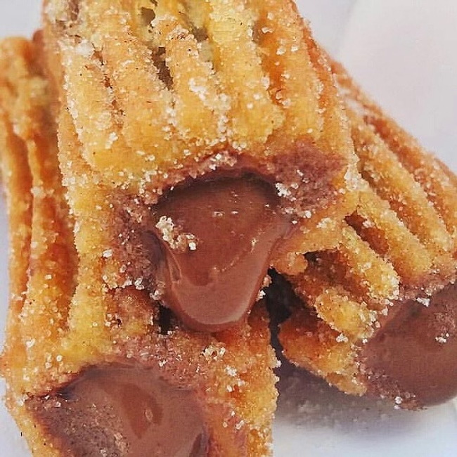 CHURROS