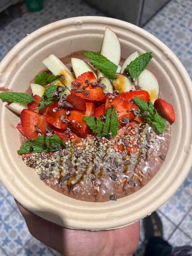 Chia Bowl and Overnight Oats