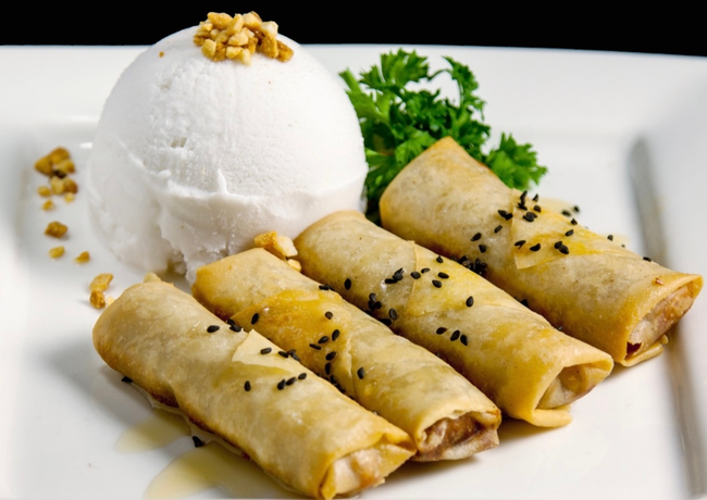 Crispy Banana with Ice Cream