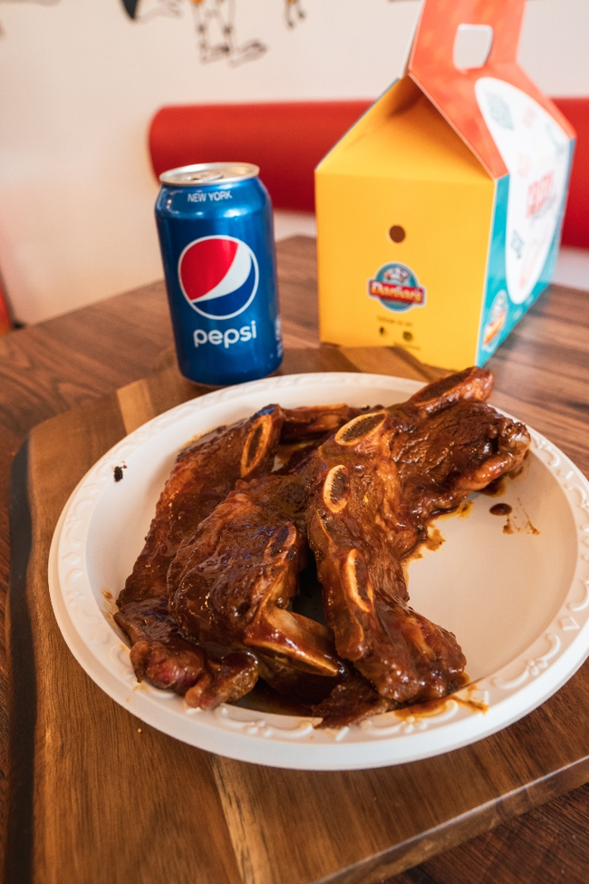 3 Pcs Beef Ribs with Lomein