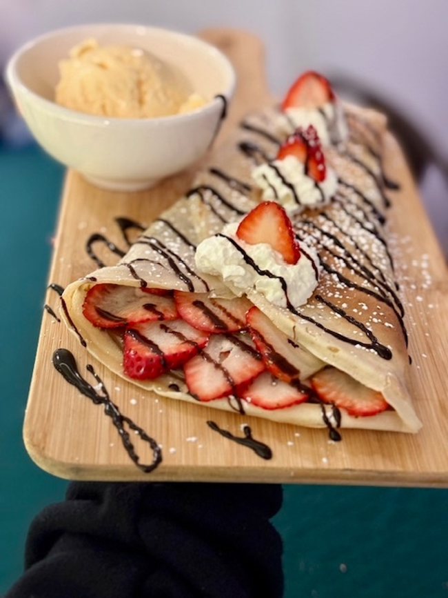 Nutella & Strawberry Crepe