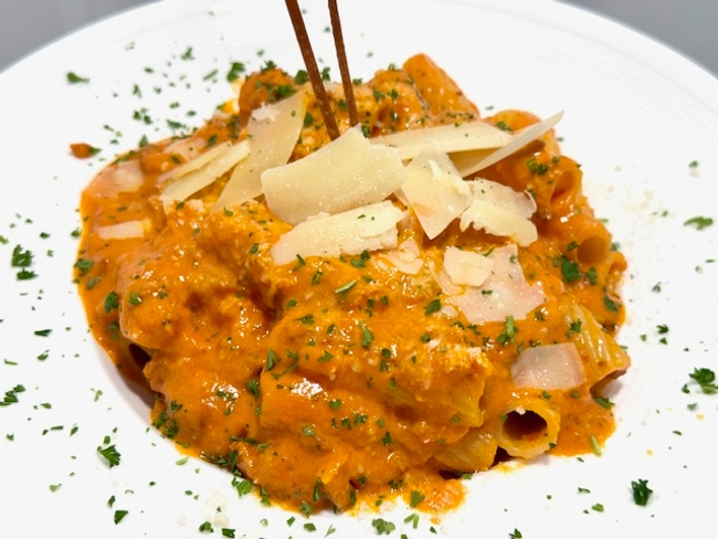 Constantino's Famous Spicy Rigatoni