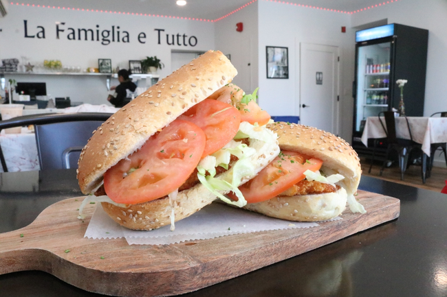 Chicken Cutlet Wedge w lettuce, tom & mayo