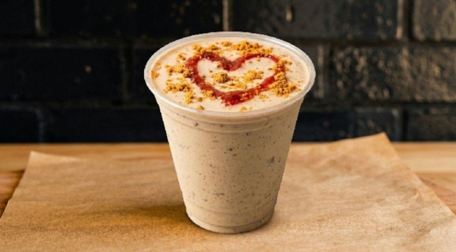 NEW! - Cookie Butter Strawberry Shake