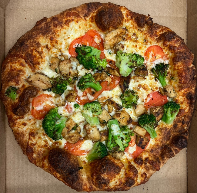 BROCCOLI CHICKEN Pie.-Halal