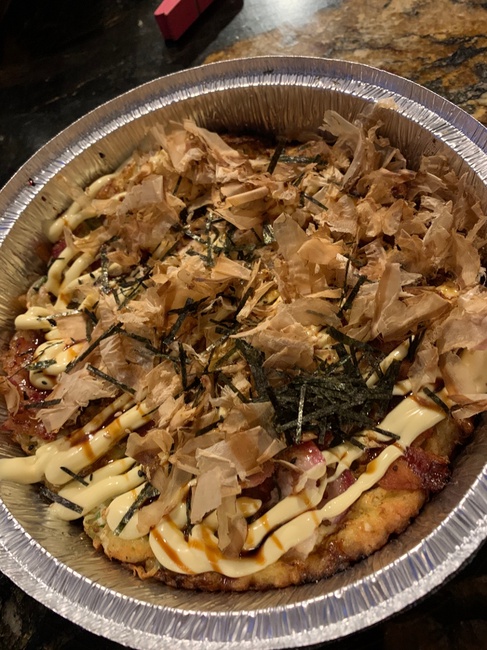 Okonomiyaki (Japanese pizza)