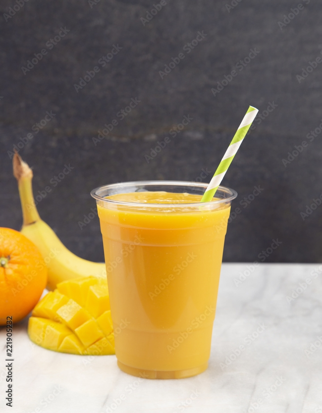 MANGO LASSI
