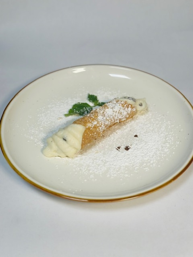 Large Cannoli