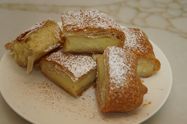 Bougatsa (custard)