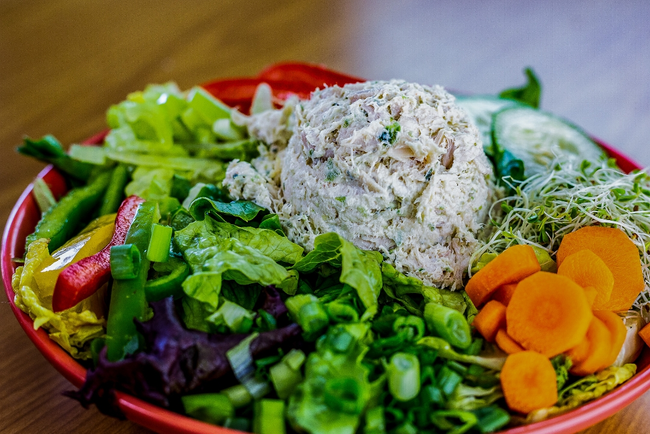 Chicken Salad Plate *
