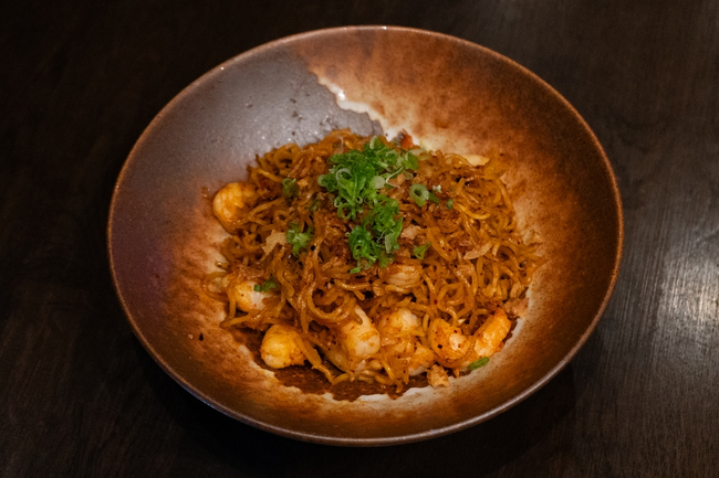 GARLIC PRAWN NOODLES