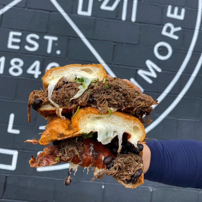 Torta de Birria