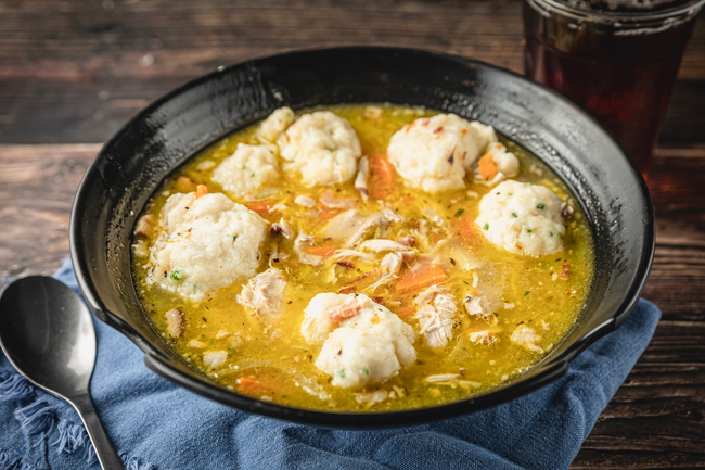 CHICKEN & DUMPLINGS SOUP