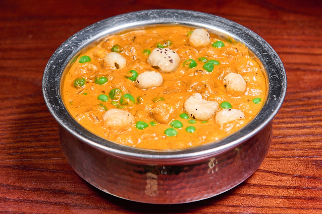 Mutter Makhana