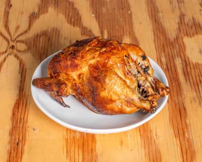 Serving Rotisserie Whole chicken Pollo Entero