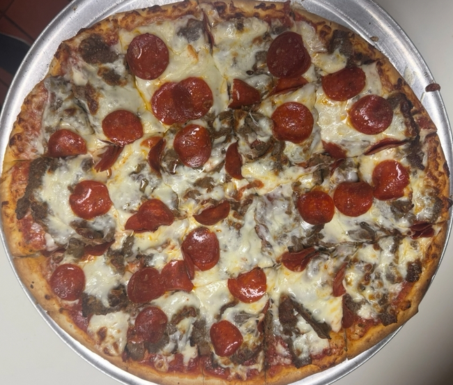 14" (Med) Meat Lovers