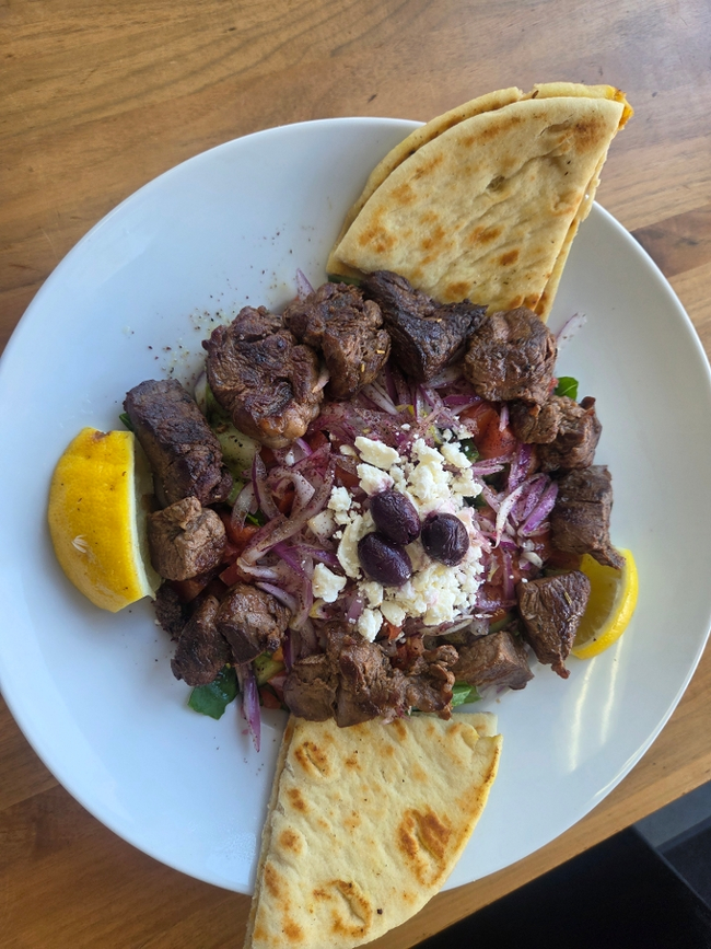 Filet mignon salad