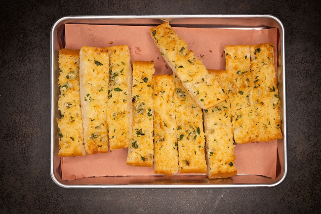 Garlic Bread 1/2 Pan (30 Pieces)