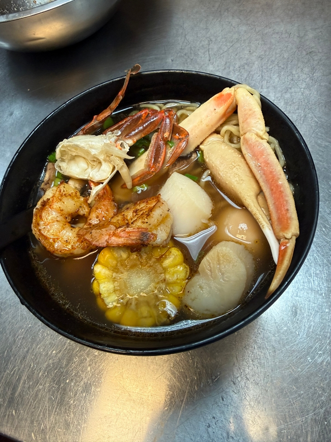 Seafood Deluxe Ramen