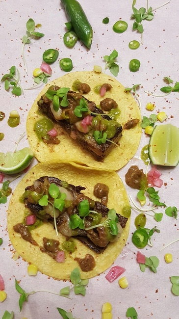 Tacos de Costilla & Tuétano