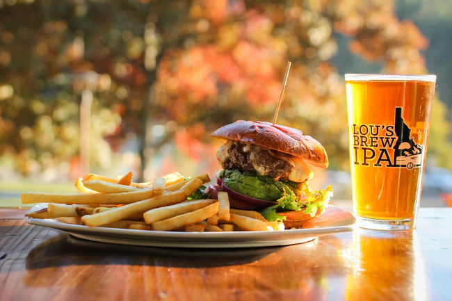 Beef Cheeseburger*