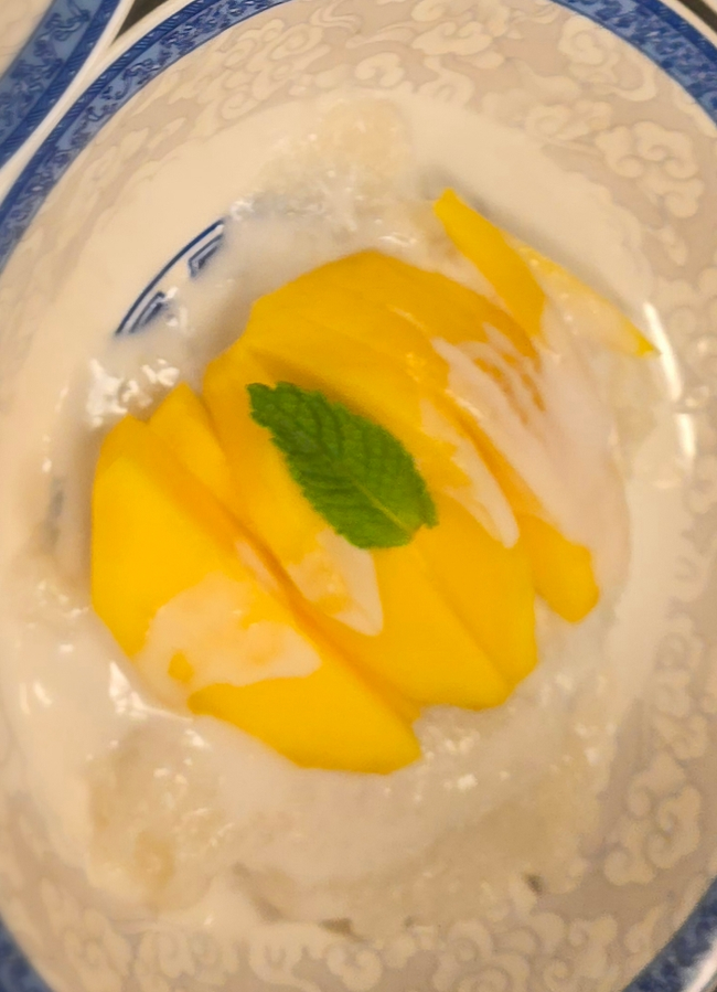 Mango Sticky Rice with coconut milk