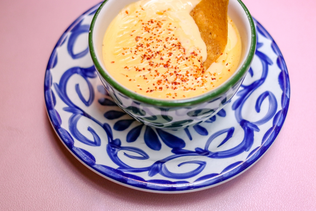 Loco Queso & Chips