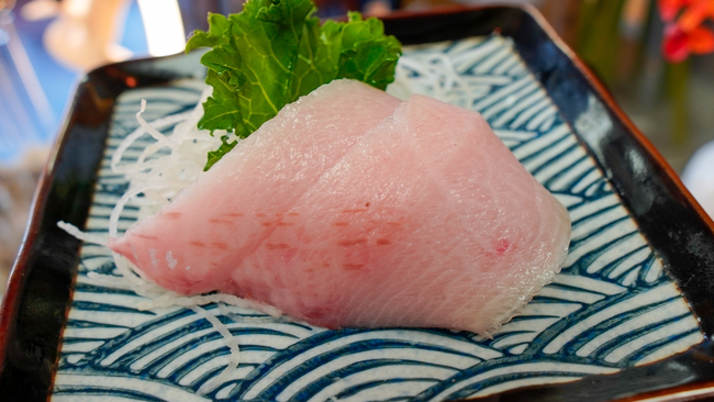 Hamachi Sashimi