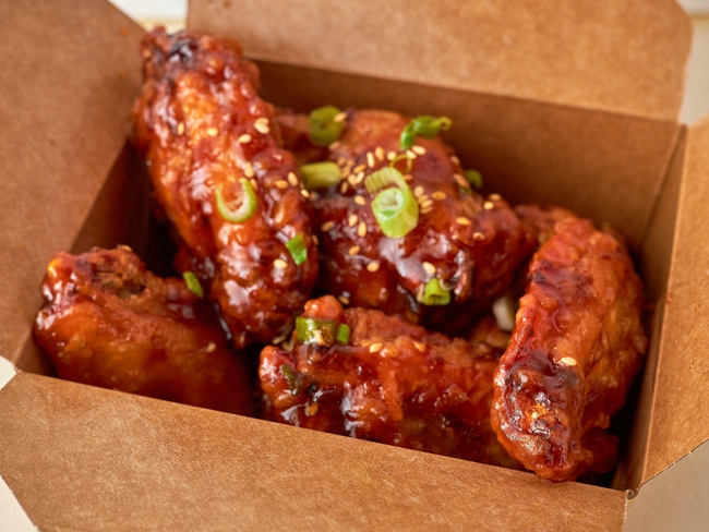 Signature Chicken Wings (12 party wings)