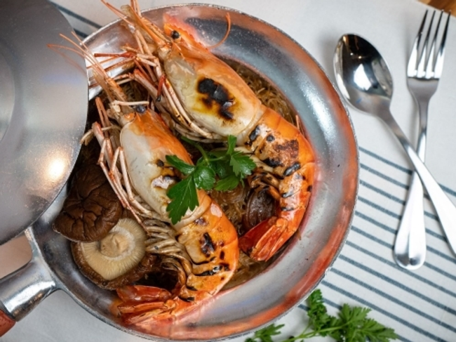 SHRIMP IN A POT