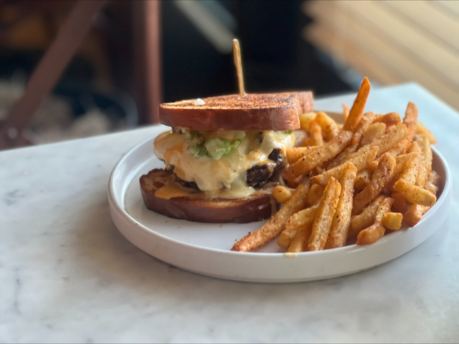 Tigerlily Cheeseburger
