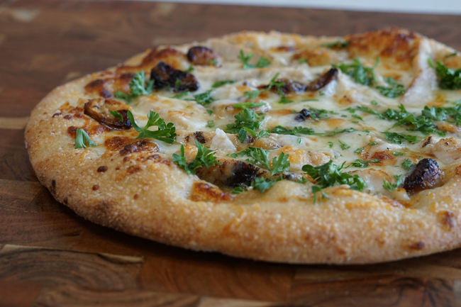 Roasted Garlic Chicken Pizza