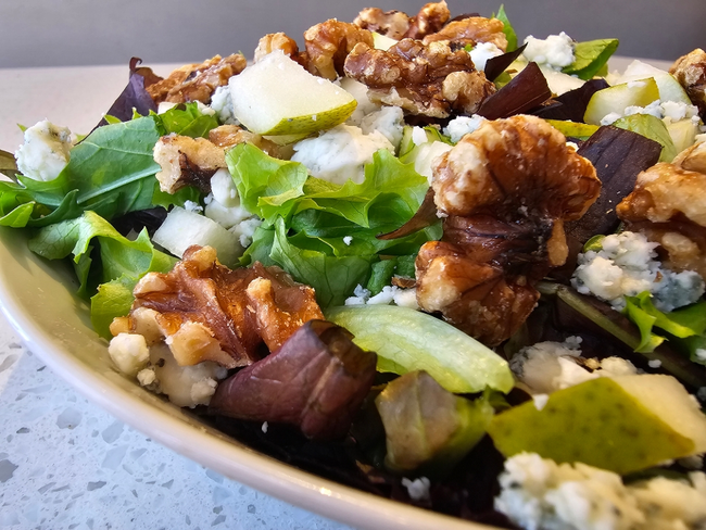 Pear & Gorgonzola Salad