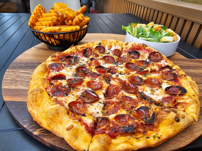 Large Pizza, Shareable and Salad Bundle