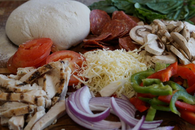 14" Build Your Own (Serves 2-4)