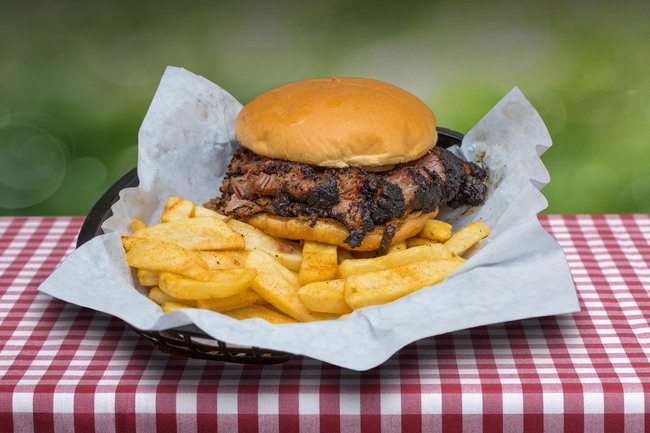 Sliced Brisket Sandwich Combo