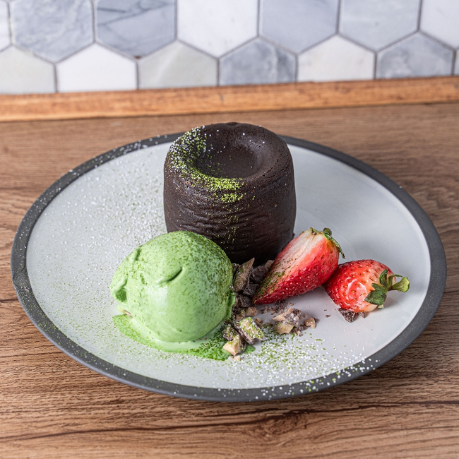 ORGANIC CHOCOLATE MATCHA LAVA CAKE