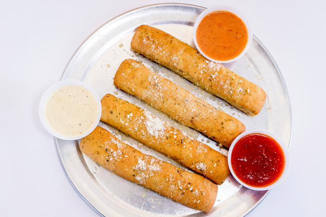 Dozen Sticks w/ Sauce