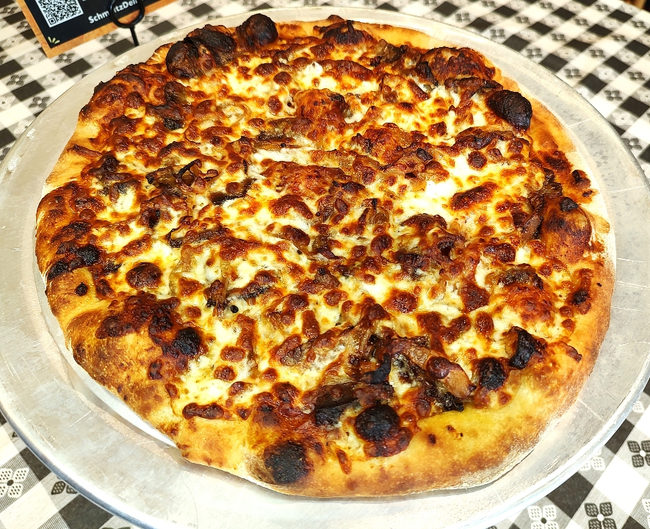 Schmaltz Deli BBQ Brisket Pizza