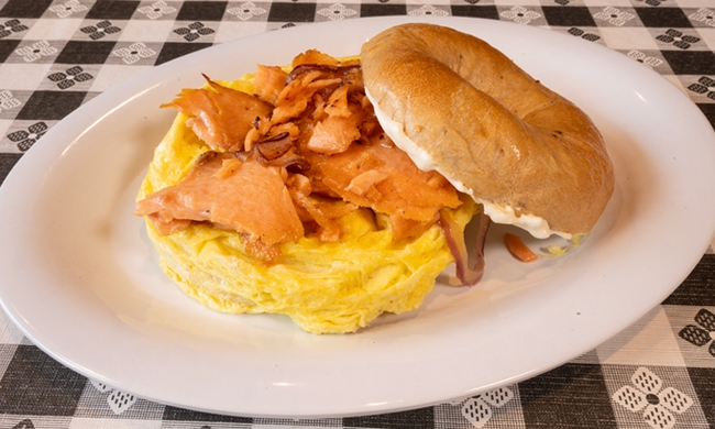 Classic Hot Lox Bagel