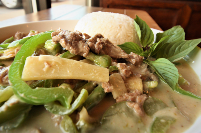 C2 Green Curry (Kang Kiew Wan)