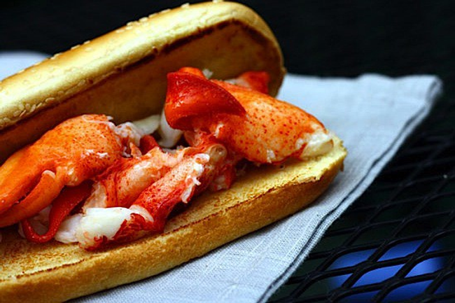 Lobster Roll, Hot Butter