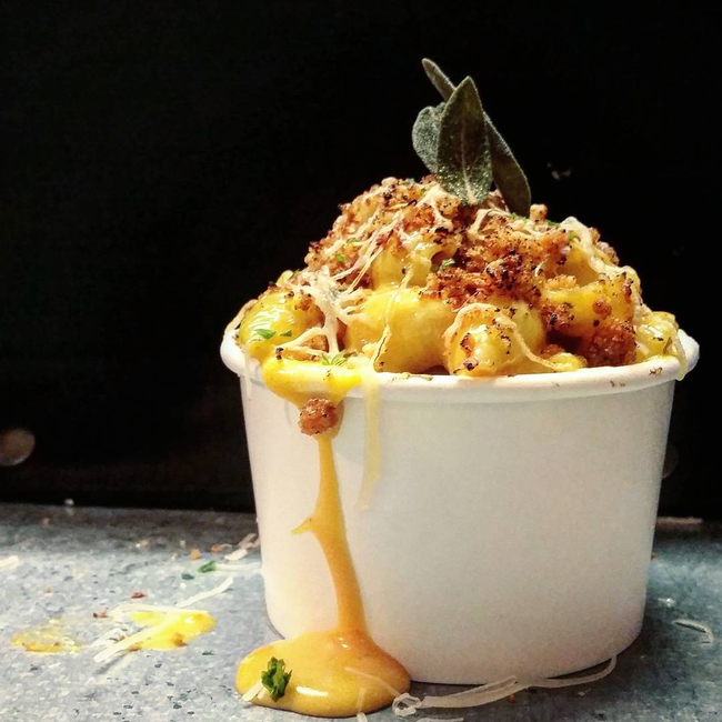 Mac N Queso (d)